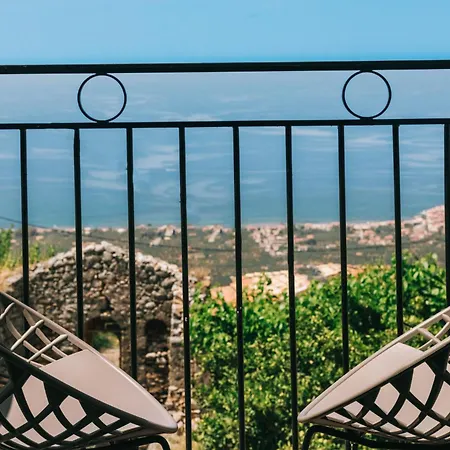 Hawk Tower - Towers Complex Pírgosz