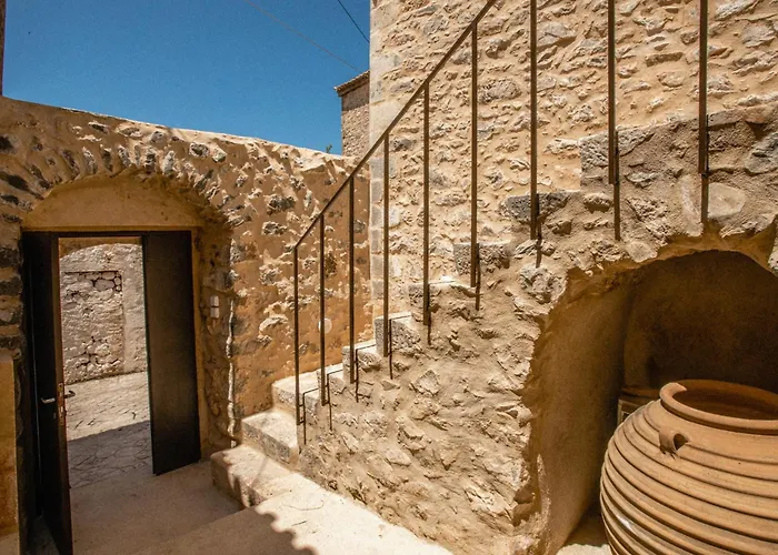 Hawk Tower - Towers Complex Pirgos (Mani)